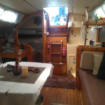 Noches Magicas Bateau-hôtel